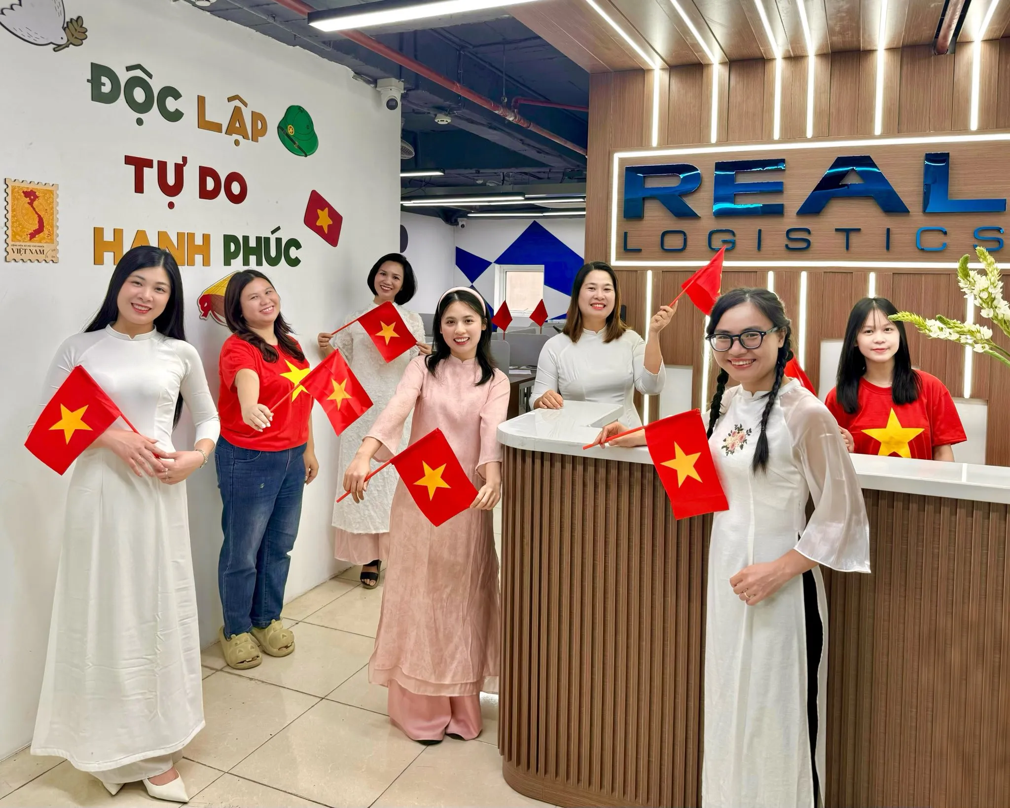 real logistics ha noi ao dai rang ro 2 9 2025webp